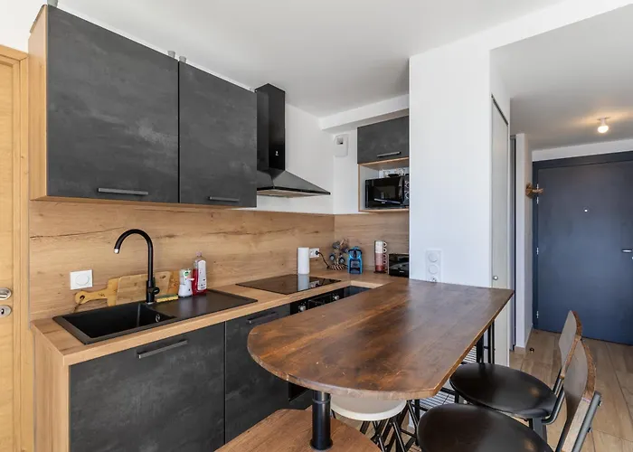 Le Nid Des Pyrenees - Proche Des Angles * Fontrabiouse